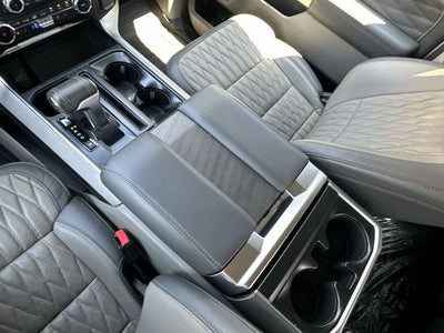 2025 Ford F-150 Platinum