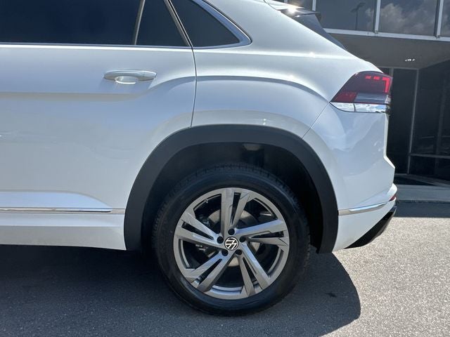 2024 Volkswagen Atlas Cross Sport 2.0T SEL R-Line