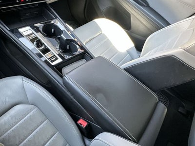 2024 Volkswagen Atlas Cross Sport 2.0T SEL R-Line