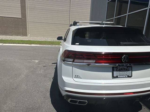 2024 Volkswagen Atlas Cross Sport 2.0T SEL R-Line