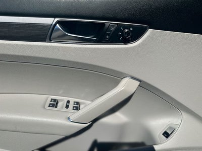 2017 Volkswagen Passat SEL Premium