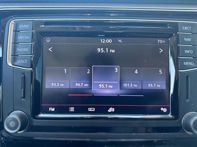 2017 Volkswagen Passat SEL Premium