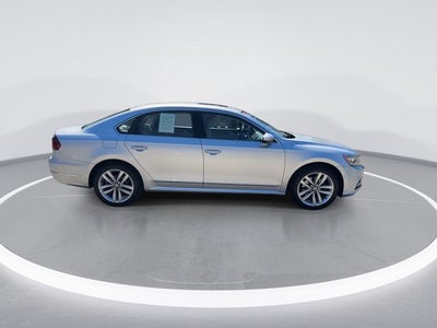 2017 Volkswagen Passat SEL Premium
