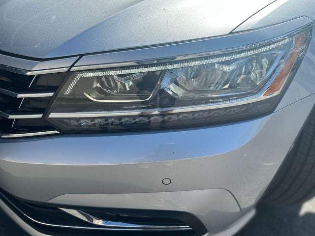2017 Volkswagen Passat SEL Premium