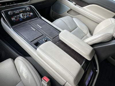 2022 Lincoln Navigator Reserve