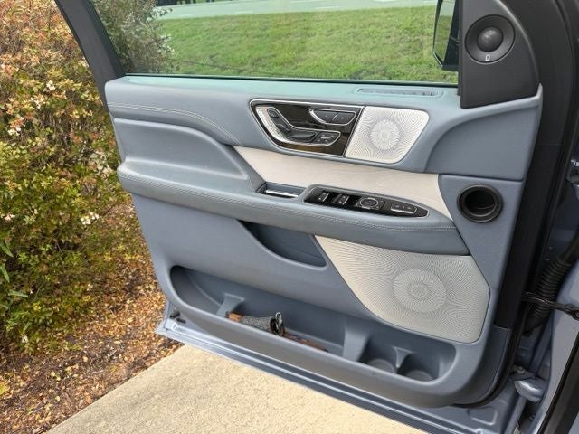 2018 Lincoln Navigator Black Label