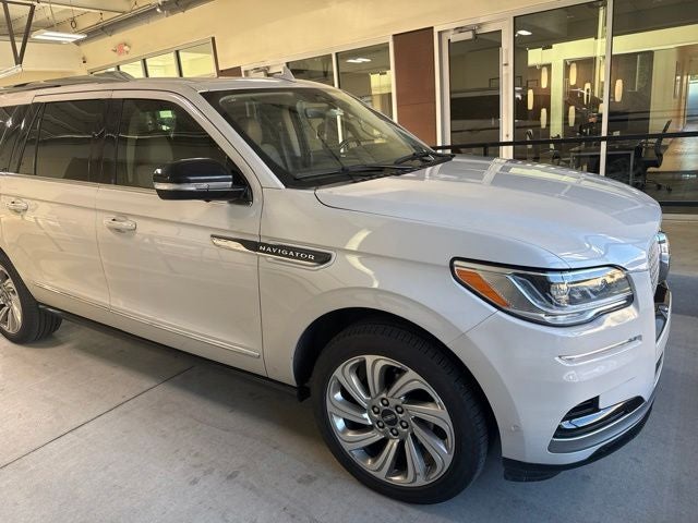 2024 Lincoln Navigator L Reserve