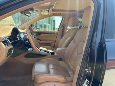 2017 Porsche Macan Base