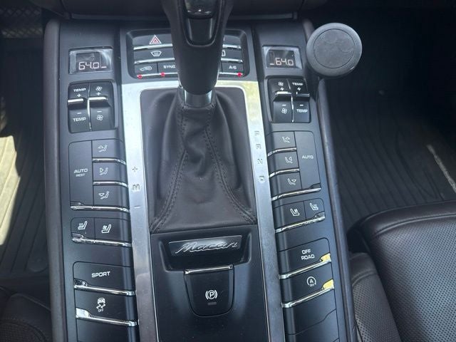 2015 Porsche Macan S