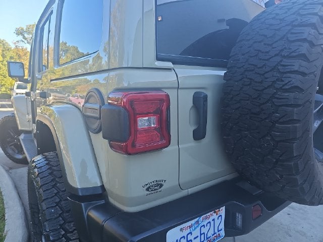 2022 Jeep Wrangler Unlimited Sahara Altitude
