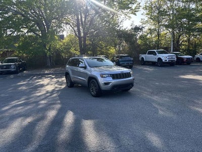 2017 Jeep Grand Cherokee Laredo