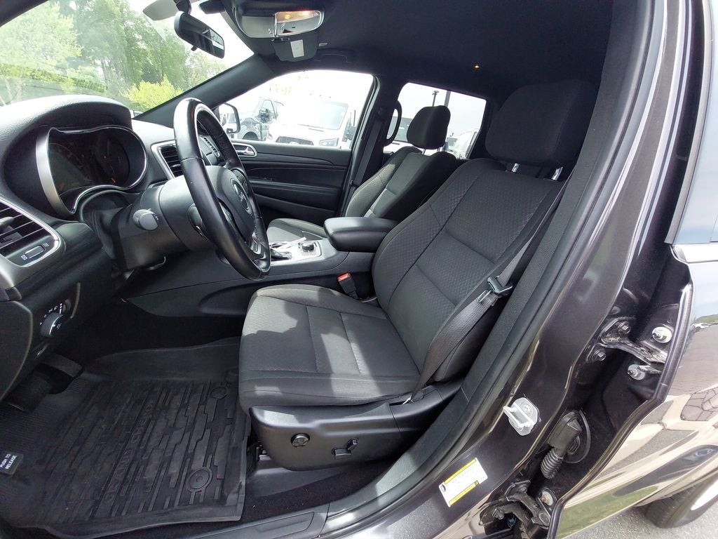 2020 Jeep Grand Cherokee Laredo E