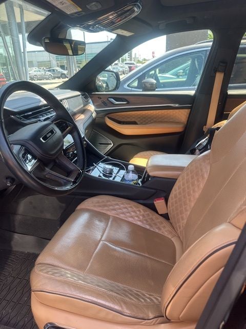 2022 Jeep Grand Cherokee Summit