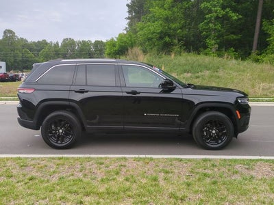 2023 Jeep Grand Cherokee Laredo