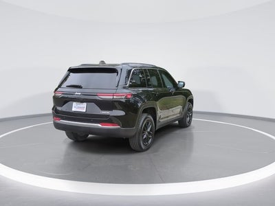2023 Jeep Grand Cherokee Laredo