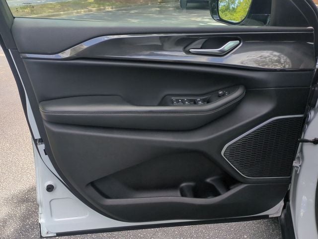 2022 Jeep Grand Cherokee Altitude