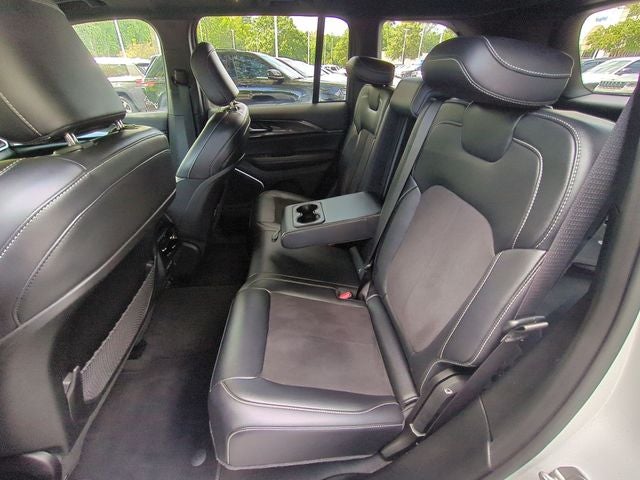 2022 Jeep Grand Cherokee Altitude