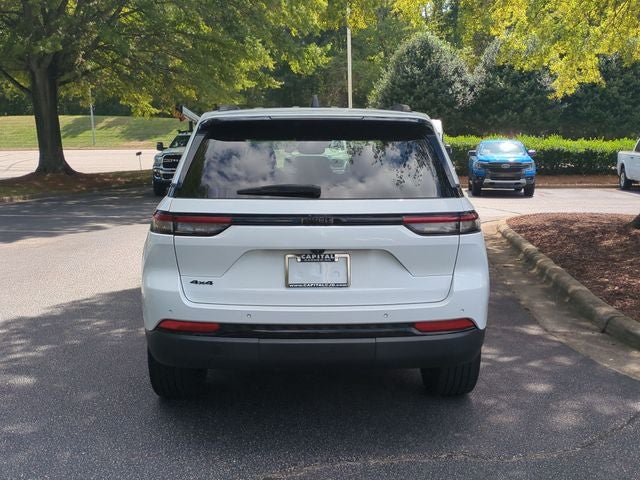 2022 Jeep Grand Cherokee Altitude
