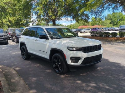 2022 Jeep Grand Cherokee Altitude