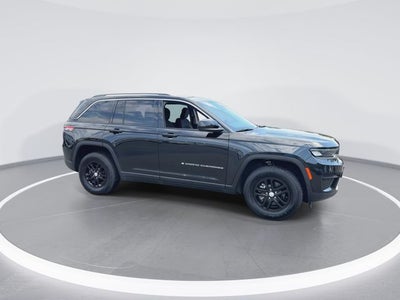 2023 Jeep Grand Cherokee Laredo