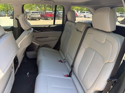 2022 Jeep Grand Cherokee Overland