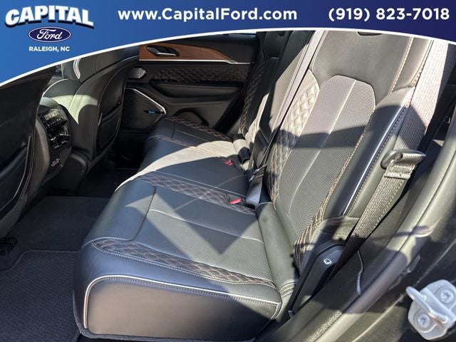 2023 Jeep Grand Cherokee Summit Reserve