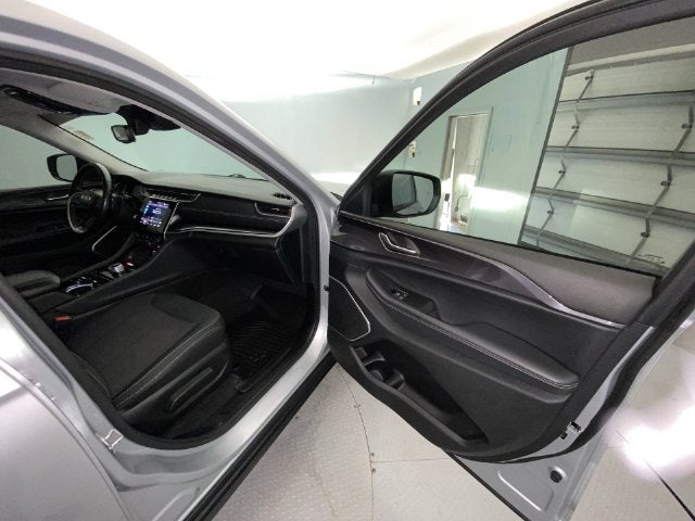 2021 Jeep Grand Cherokee L Laredo