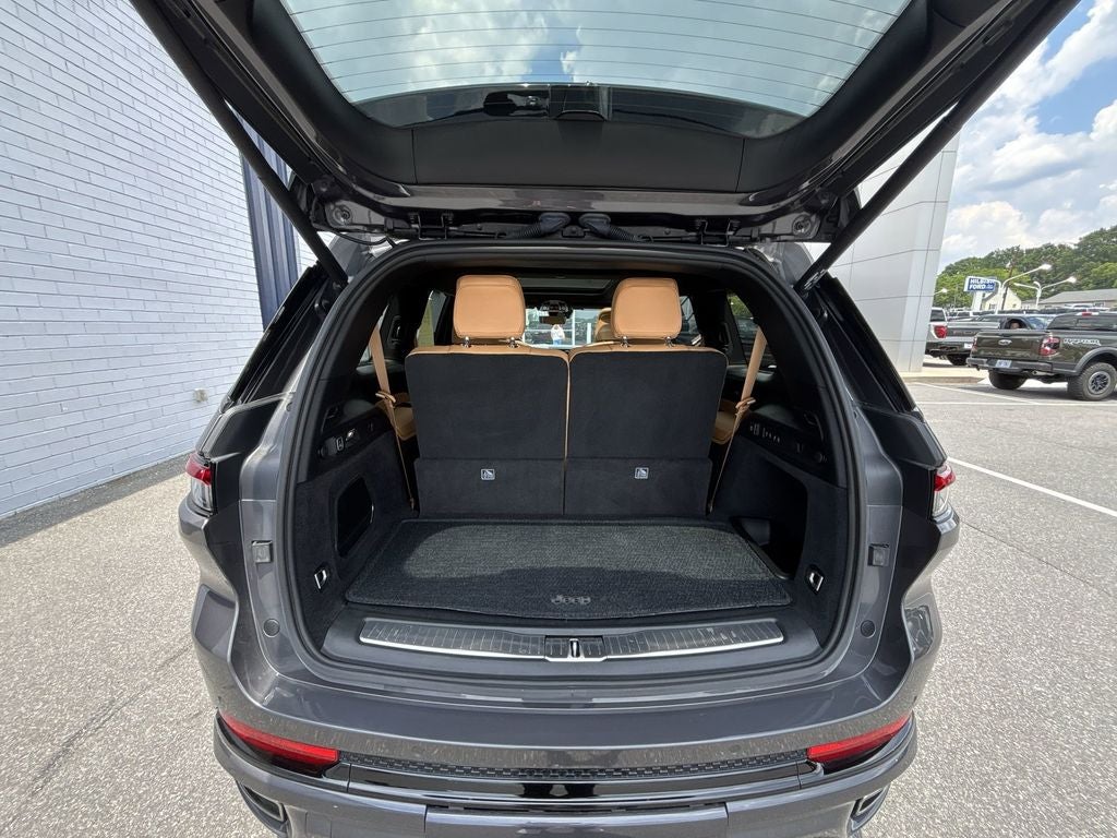 2024 Jeep Grand Cherokee L Summit