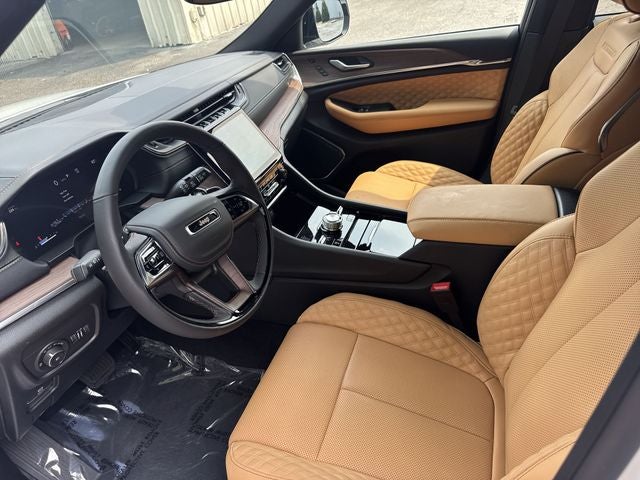 2025 Jeep Grand Cherokee L Summit