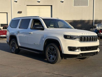 2024 Jeep Wagoneer Base