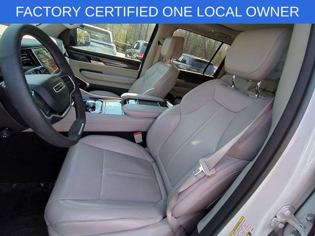 2023 Jeep Wagoneer -