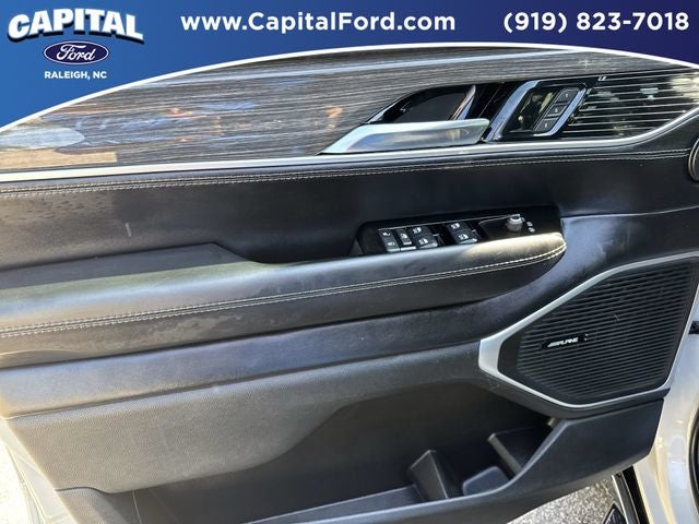 2022 Jeep Wagoneer Series III