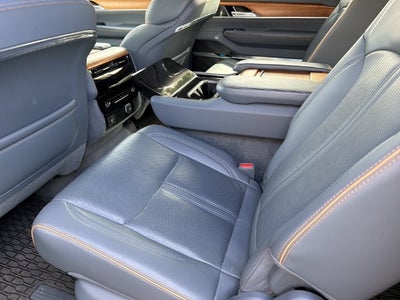 2023 Jeep Grand Wagoneer Series II
