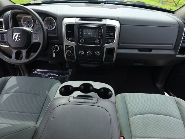 2016 RAM 1500 SLT
