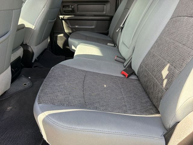 2019 RAM 1500 Classic Express Blackout