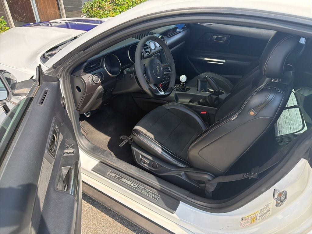 2016 Ford Mustang Base