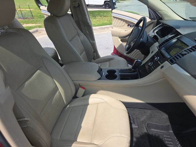 2018 Ford Taurus SEL