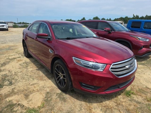 2018 Ford Taurus SEL