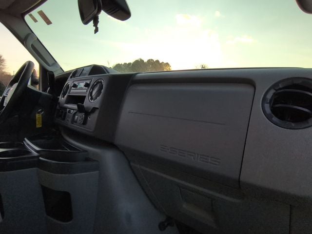 2023 Ford E-350SD BOX VAN W/ RAMP Cutaway