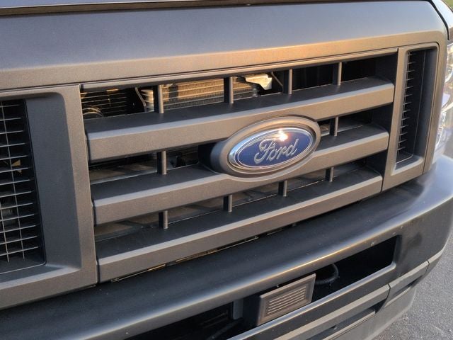 2023 Ford E-350SD BOX VAN W/ RAMP Cutaway