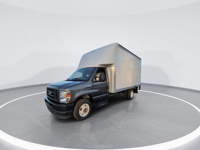2023 Ford E-350SD BOX VAN W/ RAMP Cutaway