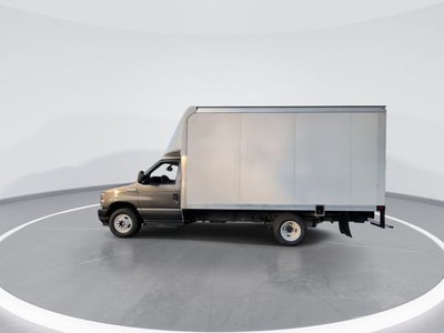 2023 Ford E-350SD BOX VAN W/ RAMP Cutaway