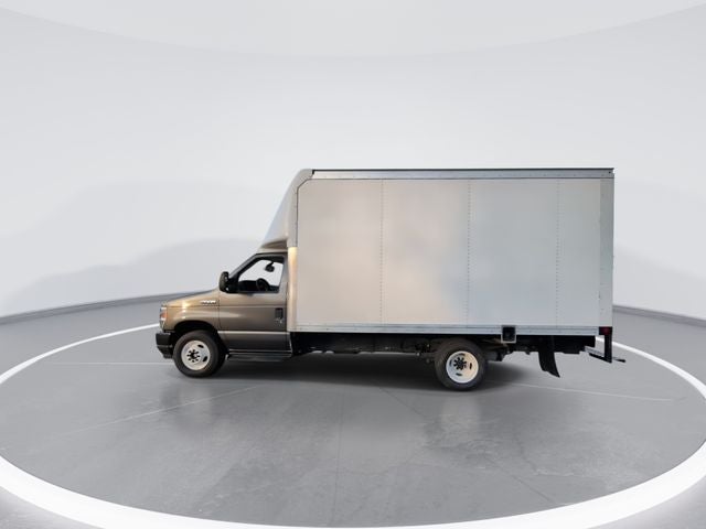 2023 Ford E-350SD BOX VAN W/ RAMP Cutaway