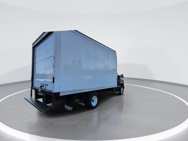 2023 Ford E-350SD BOX VAN W/ RAMP Cutaway