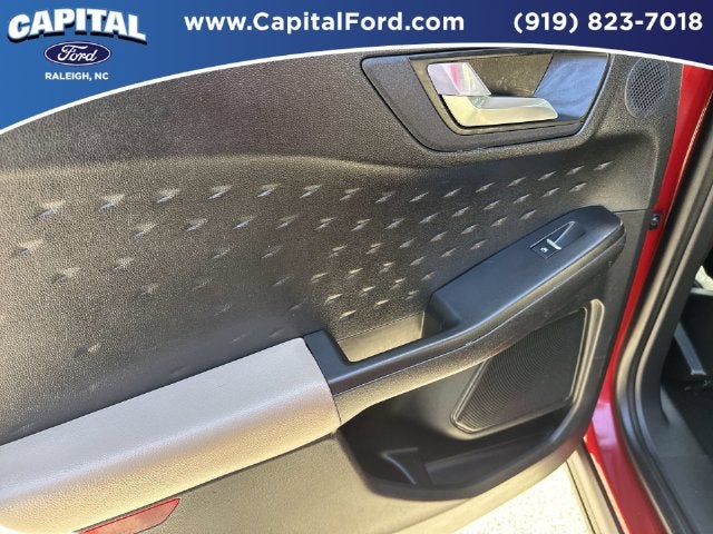 2020 Ford Escape Hybrid Titanium