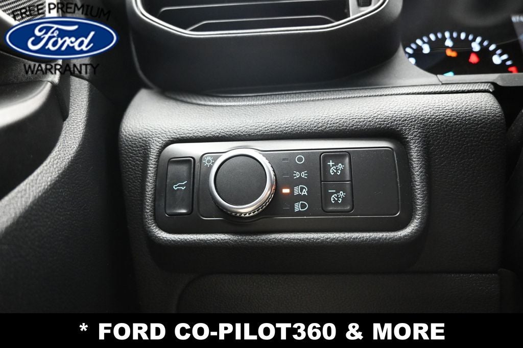 2020 Ford Explorer Base