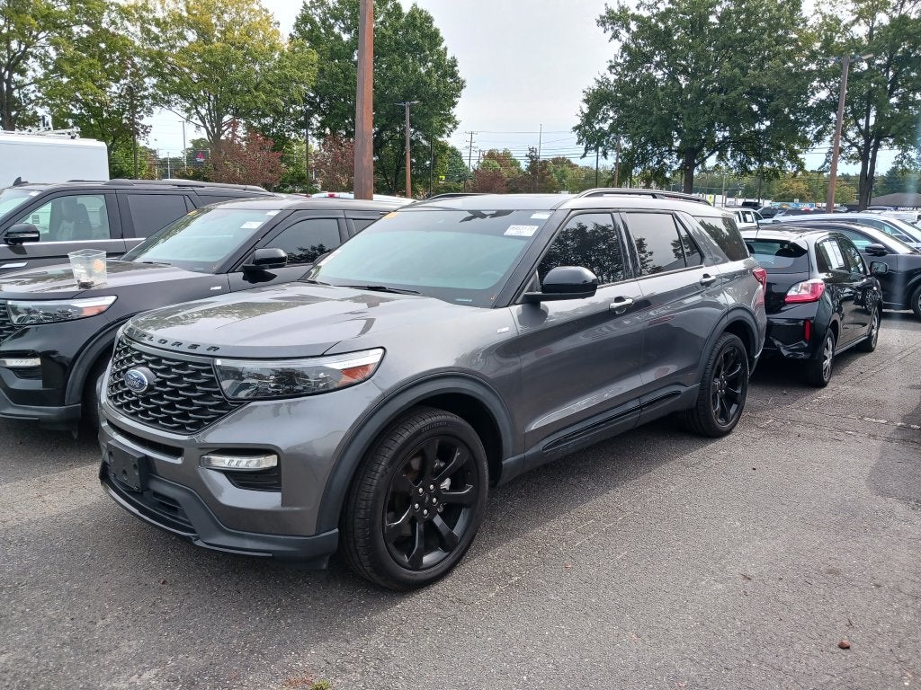 2022 Ford Explorer ST-Line