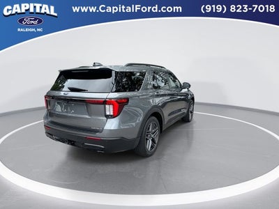 2025 Ford Explorer ST-Line