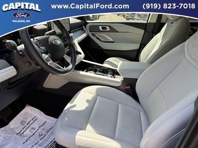 2025 Ford Explorer Platinum