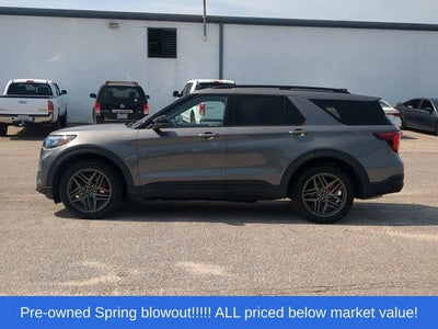 2025 Ford Explorer ST-Line
